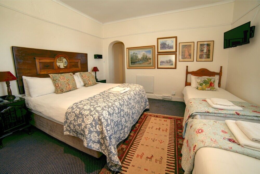 Outeniqua Travel Lodge George Exterior photo